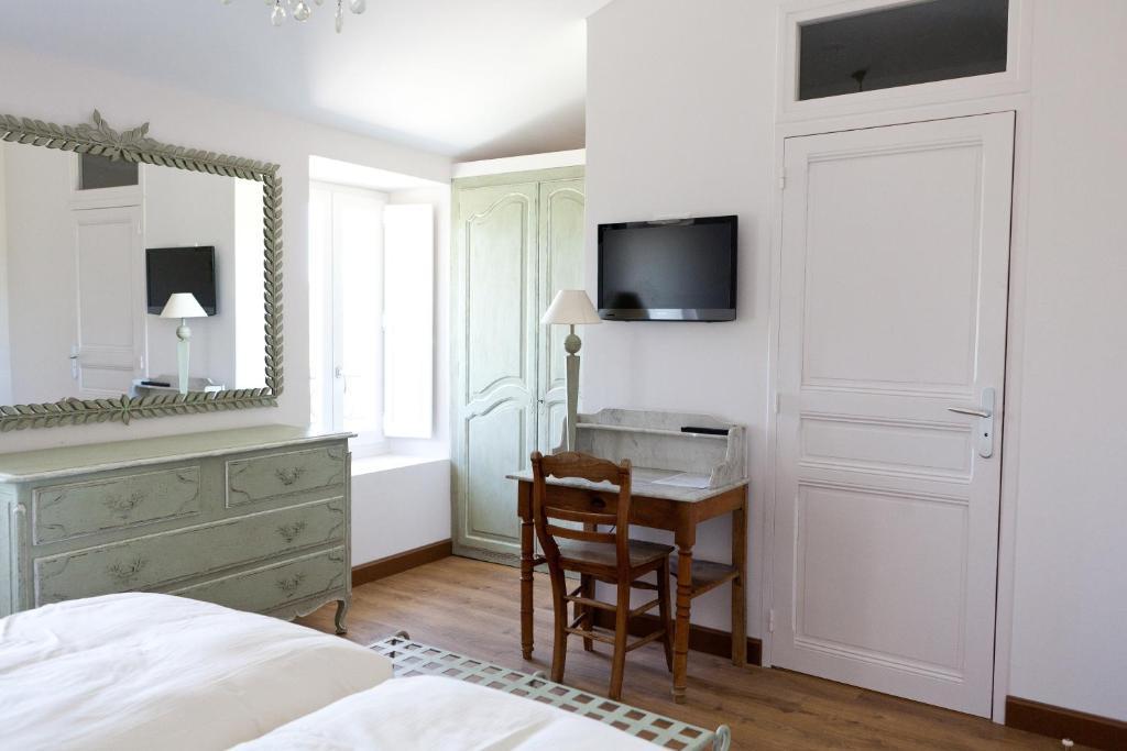 Bed and Breakfast Les Terres de Saint Hilaire à Ollières Chambre photo